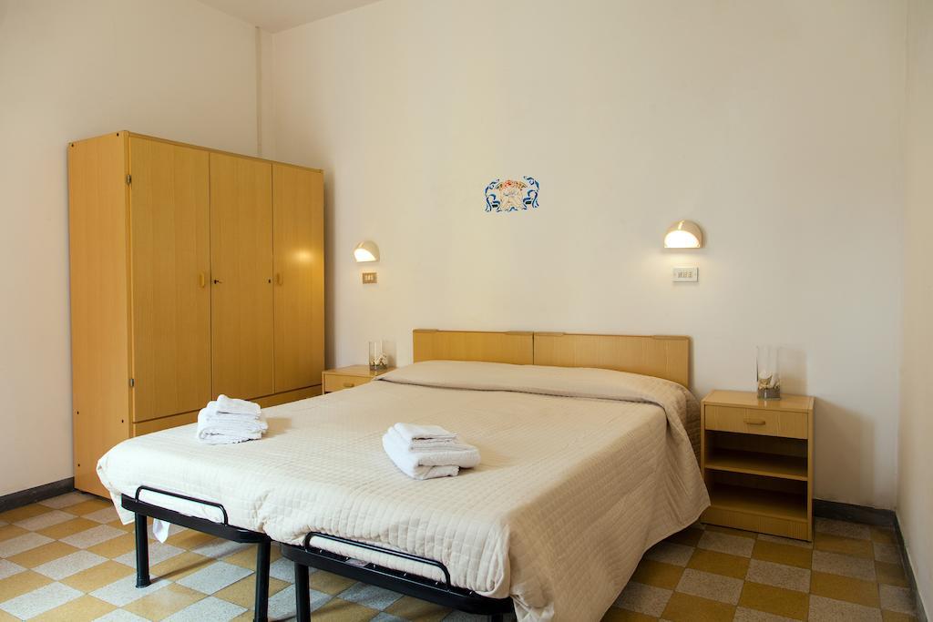 Hotel Astoria Riccione Rum bild